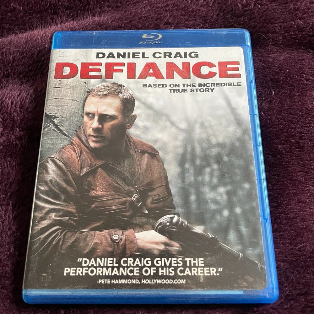 Defiance (Blu-ray, 2008) Daniel Craig
